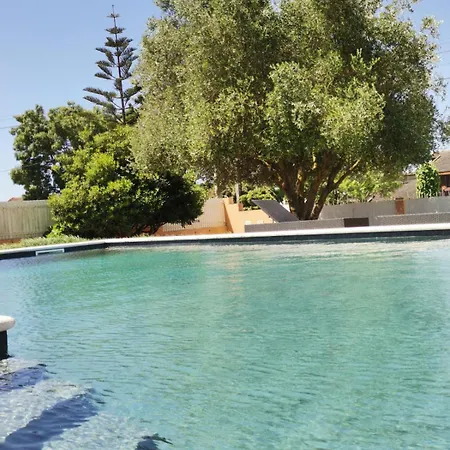 Casa Com Arte - With Swimming Pool Casa de Férias Vermelha